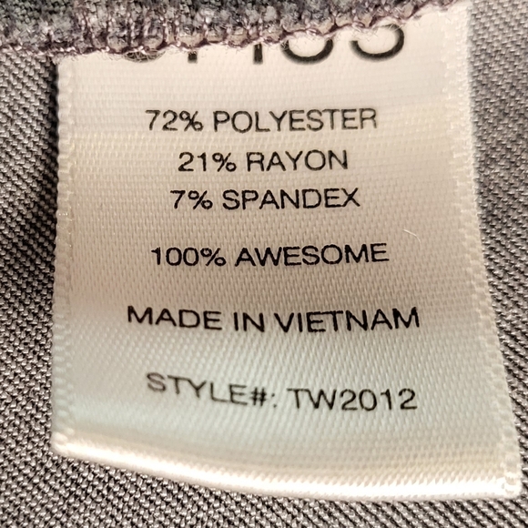 Figs Flores Peplum Scrubs Top in Slate Grey size Medium - Picture 7 of 7